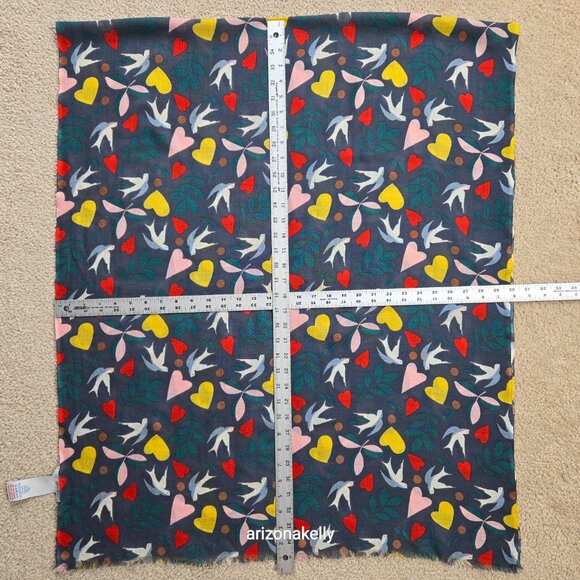 Boden Wool Lightweight Scarf Hearts Birds - Picture 2 of 9